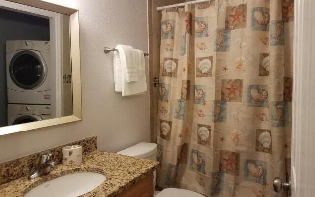 2BR/1BA Vacation Rental - Sienna Park
