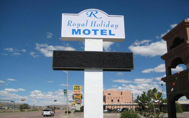 Royal Holiday Motel By Belvilla Gallup I-40