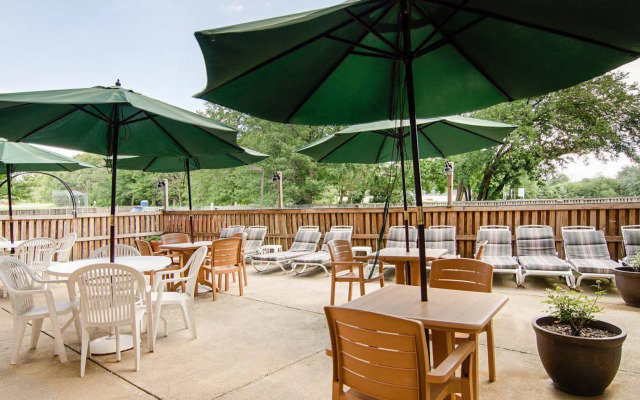 Comfort Inn University Center