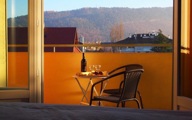 Annecy Booking