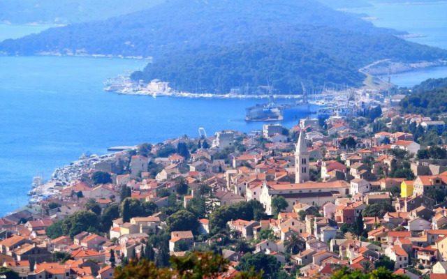 Apartments by the sea Mali Losinj (Losinj) - 8001