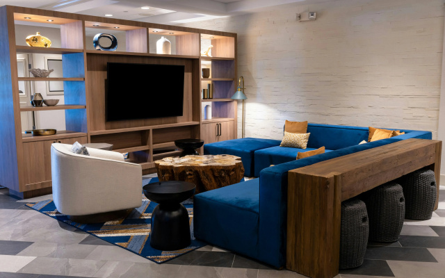 DoubleTree by Hilton Tinton Falls - Eatontown