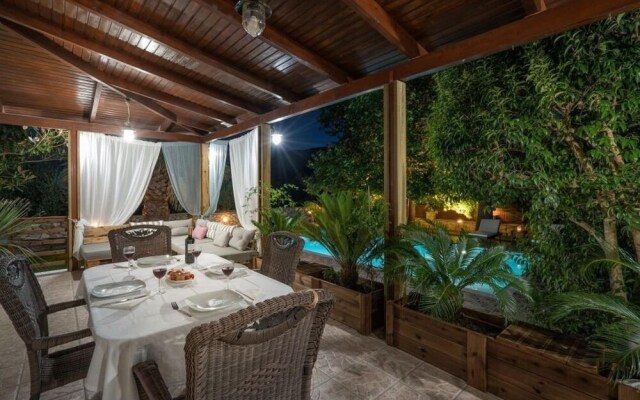 Eleonas Villa 4 Bedroom Villa With Private Pool