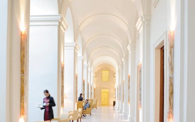 Mandarin Oriental, Prague