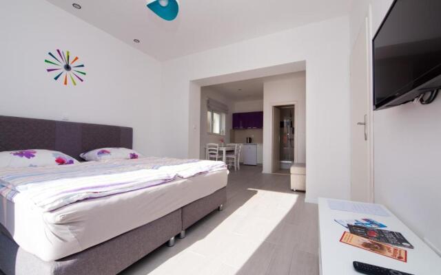 Apartments F & P