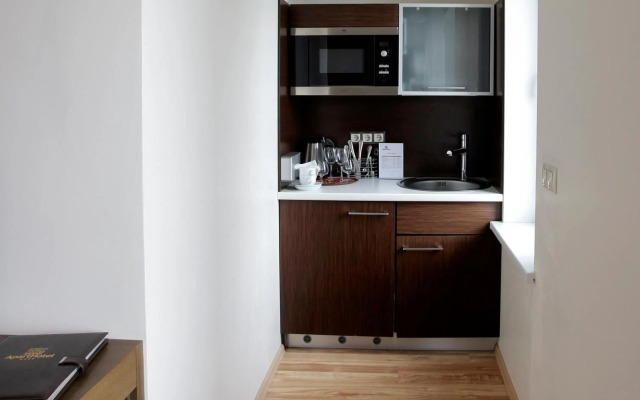 Ararat All Suites Hotel