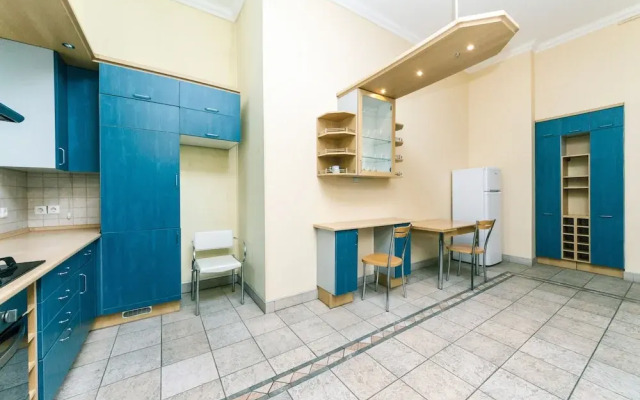 Palace of Sport Apartment