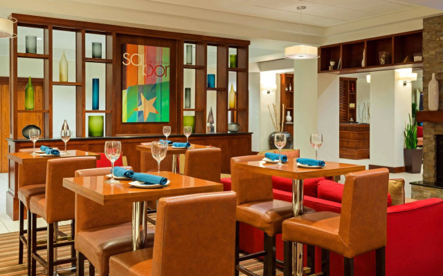 DoubleTree by Hilton San Antonio Northwest