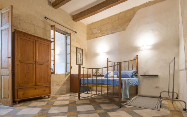 Valletta Bishop Apartment