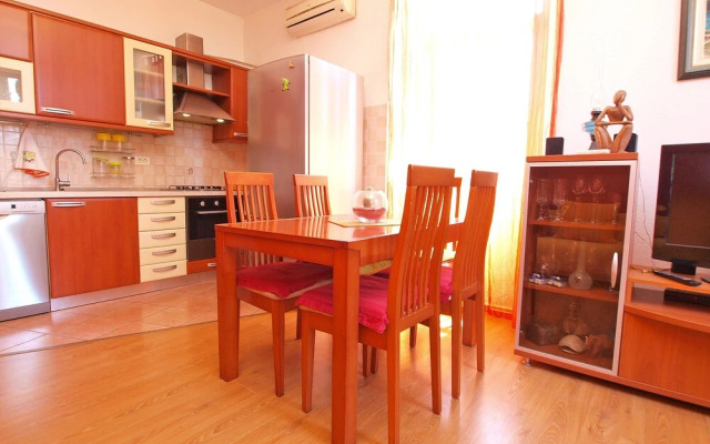 Apartment 849