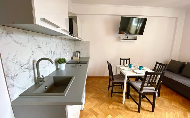 Center Warsaw - Apartmenty Jana Pawła II