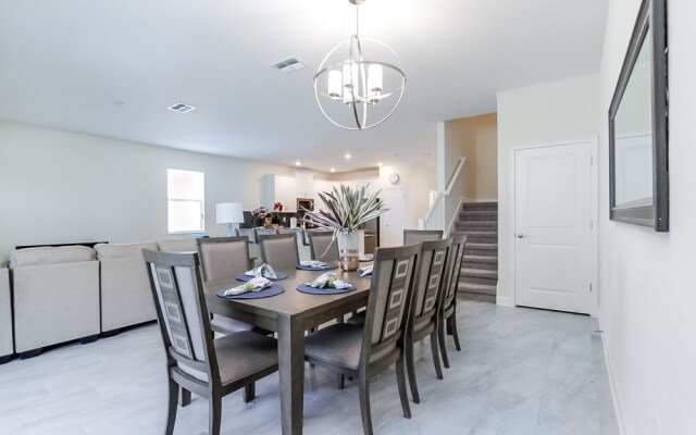 1594 Sandbagger Drive