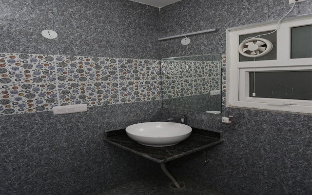 Palm Garden Suites By OYO Rooms