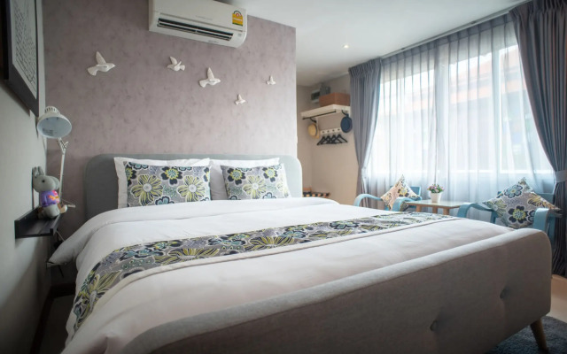 Chala Number 2 Art and Gallery House