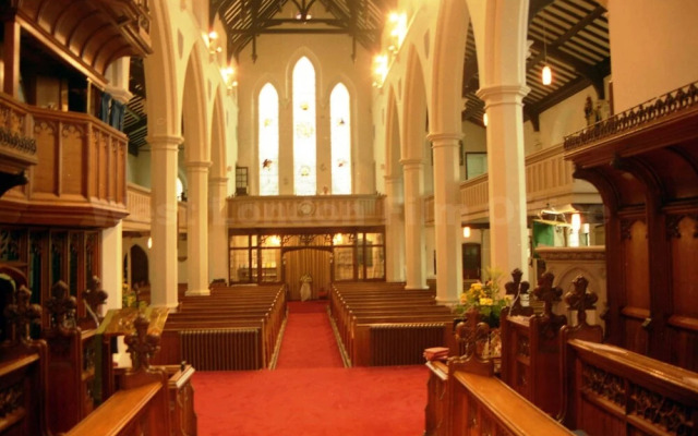 TravelStop #London-Ealing