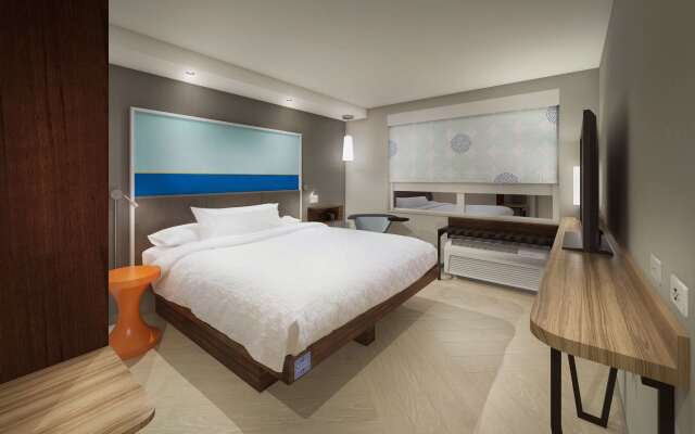 Tru by Hilton Richmond