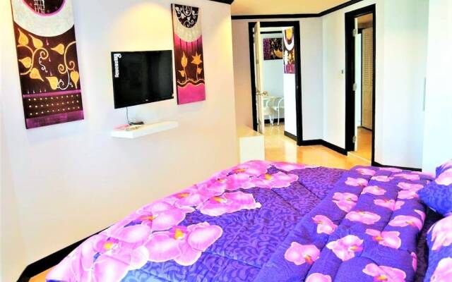 700 Meters to Jomtien Beach 8 Mins - Pattaya City