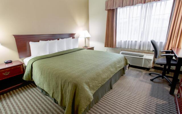 Holiday Inn Express & Suites Mountain View Silicon Valley, an IHG Hotel