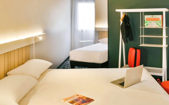 Ibis Annecy Cran Gevrier Hotel