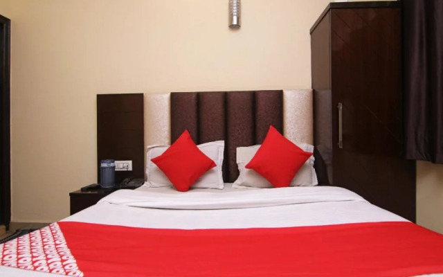 Gaurav Guest House by OYO