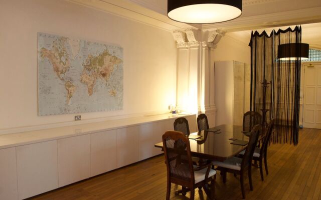 2 Bedroom Apartment With Free Parking