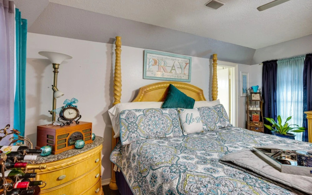 Spacious Bryan Vacation Rental w/ Pool & Patio!