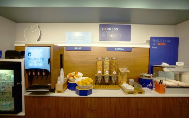 Holiday Inn Express & Suites Canyonville