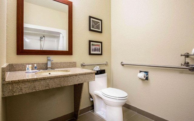 Comfort Inn La Porte