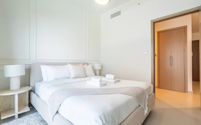 Lavishly Elegant 2BR with Breathtaking Burj View
