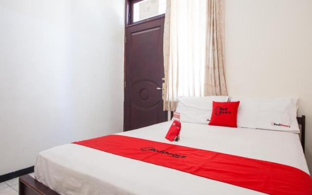 Hotel Paprica 1 by RedDoorz