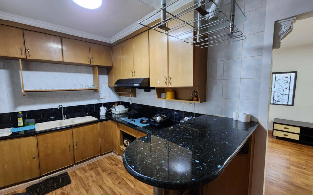 Own Private Jucuzzi POOL inside Sri Petaling Hse