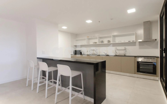 Apartamento único en zona del Sh del Sol 1D012