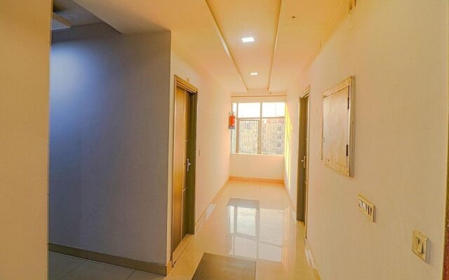 Hotel Star Metro Inn By GRB