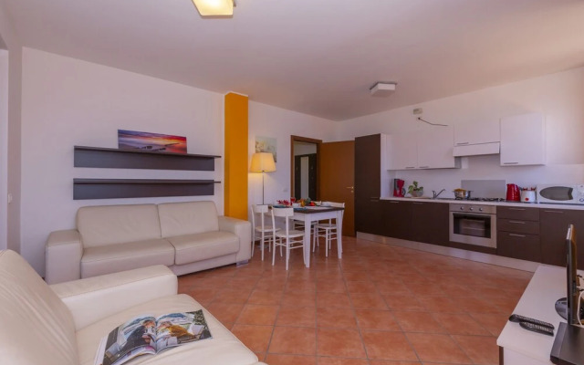 Fontana Del Lago Apt. 11