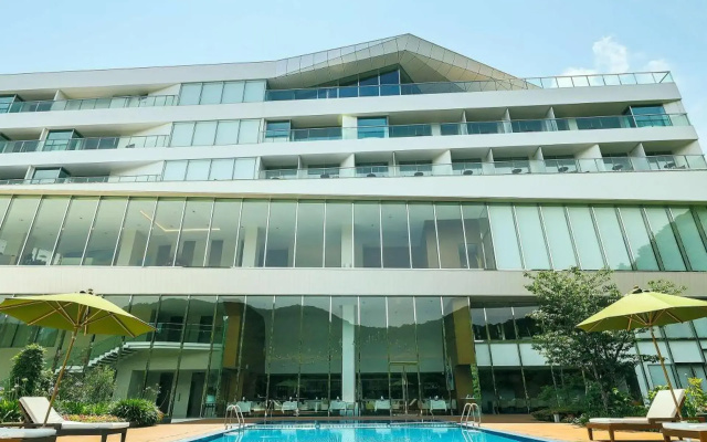 Olive Bay Hotel