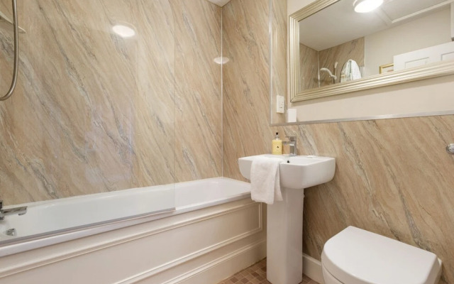 George Square Apartment - Heart of Old Town/University