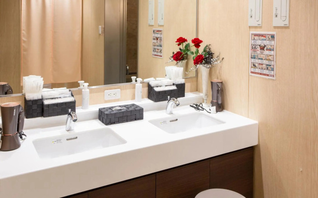 Kuretake Inn Osaka Midousuji Hommachi