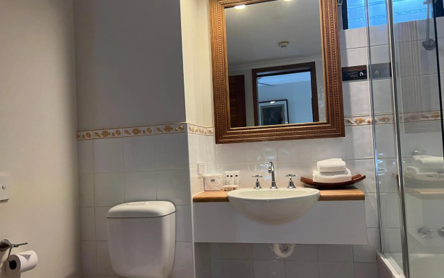 Hibiscus Resort & Spa