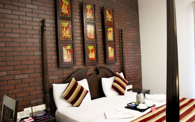 OYO 557 Hotel Lavish Inn