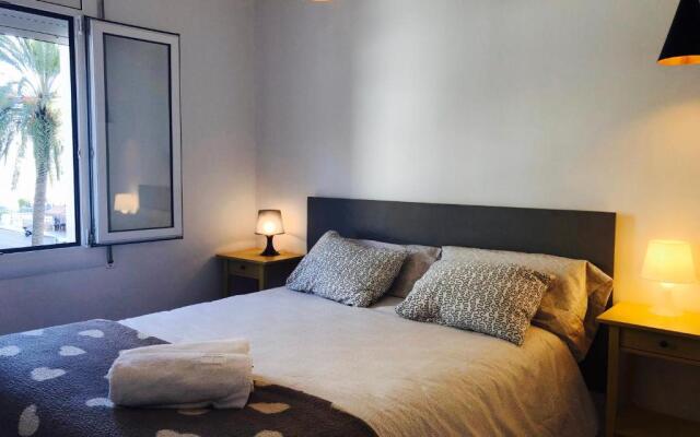 Apartamentos Aquarium. 150 Metros Playa.