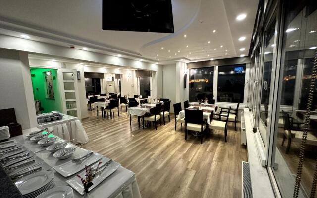 Headman Hotel