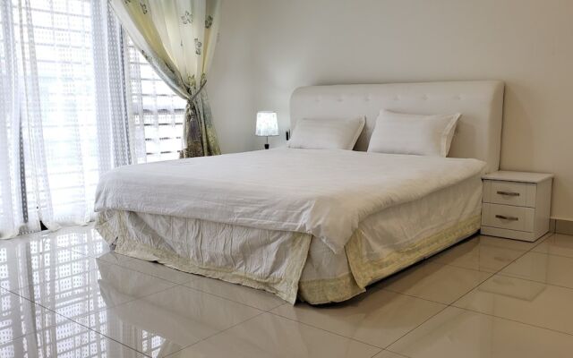 SR Home Stay at KLIA