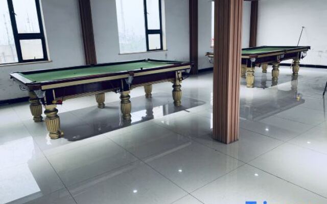 Xinyuan Business Hotel