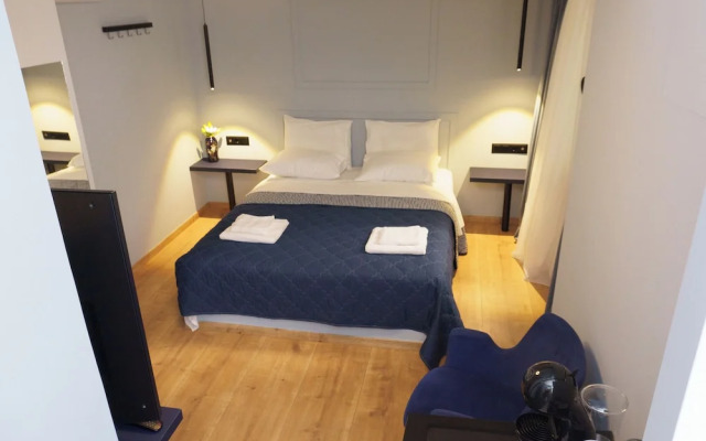 Sani Deluxe Suite Home