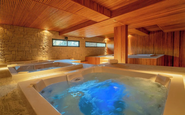 Golden Tulip Canela OFICIAL