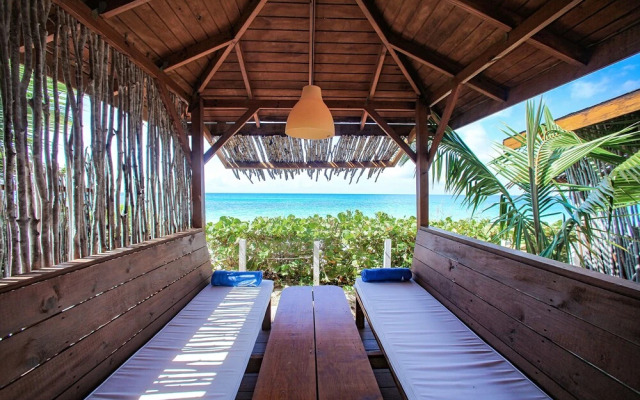Conch Beach Cabins - Rumbus Beach