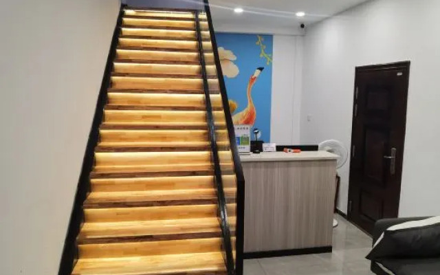 Sanmen Jinsenberland Business Hotel