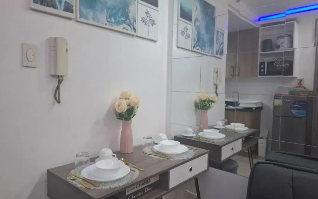 Shore 1 Tower A Unit 1825