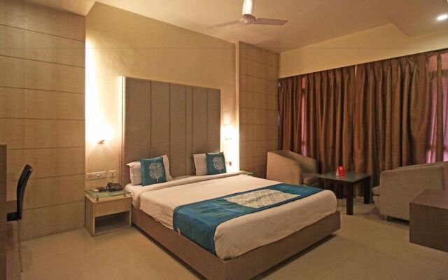 OYO 5047 Hotel President