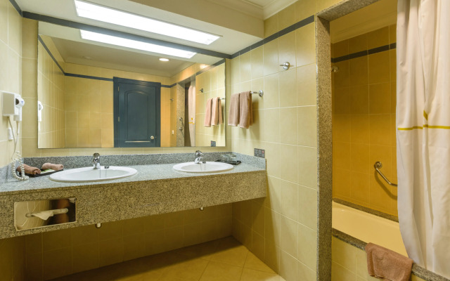 Hotel Riu Emerald Bay - All Inclusive